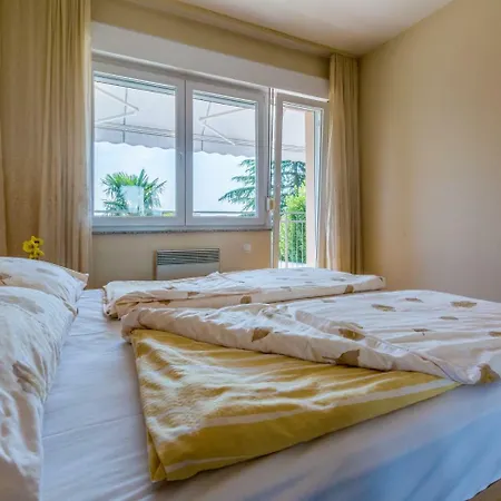 Apartment Ilona Crikvenica