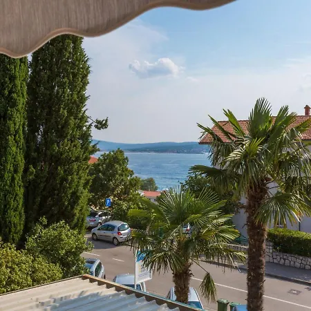 Ilona Apartment *